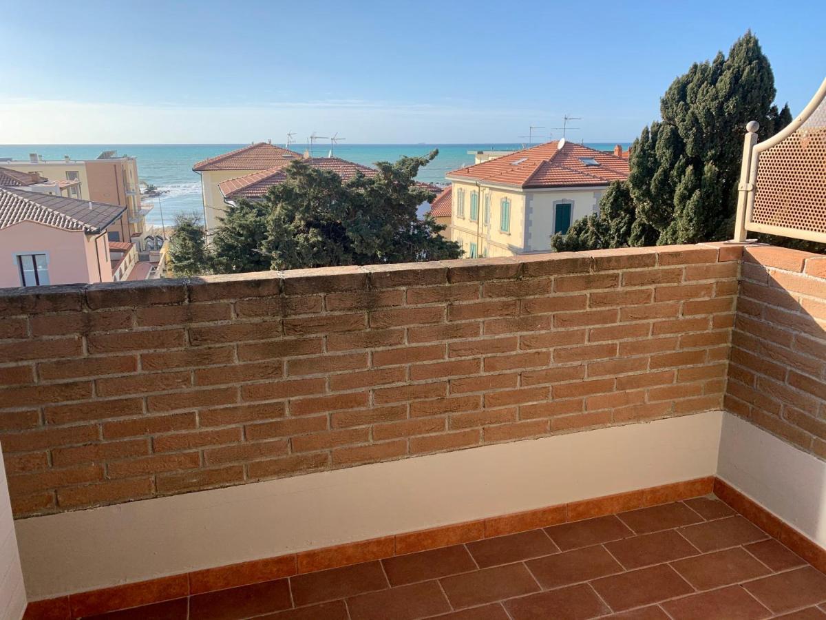Casa Myconis 68Mq A Due Passi Dal Mare Di San Vincenzo Exterior foto
