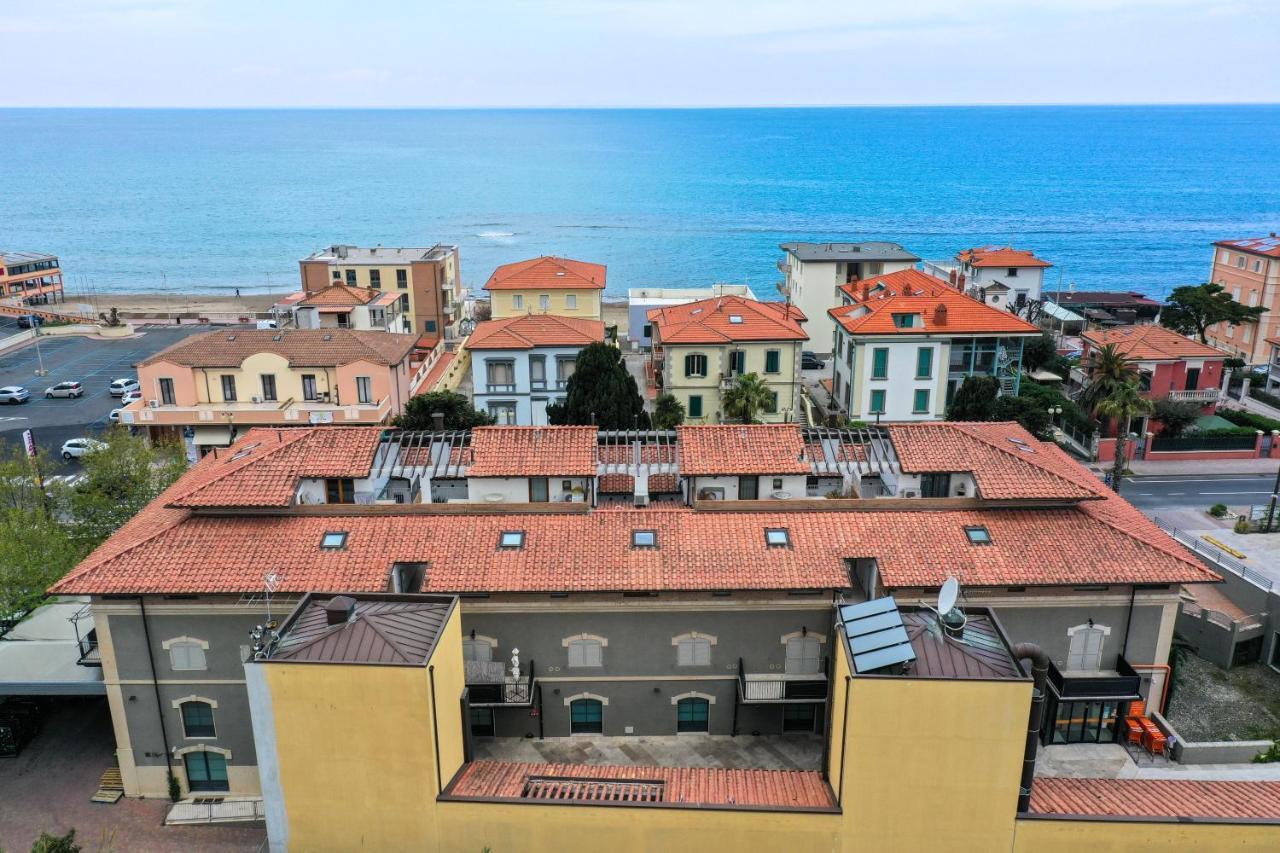 Casa Myconis 68Mq A Due Passi Dal Mare Di San Vincenzo Exterior foto