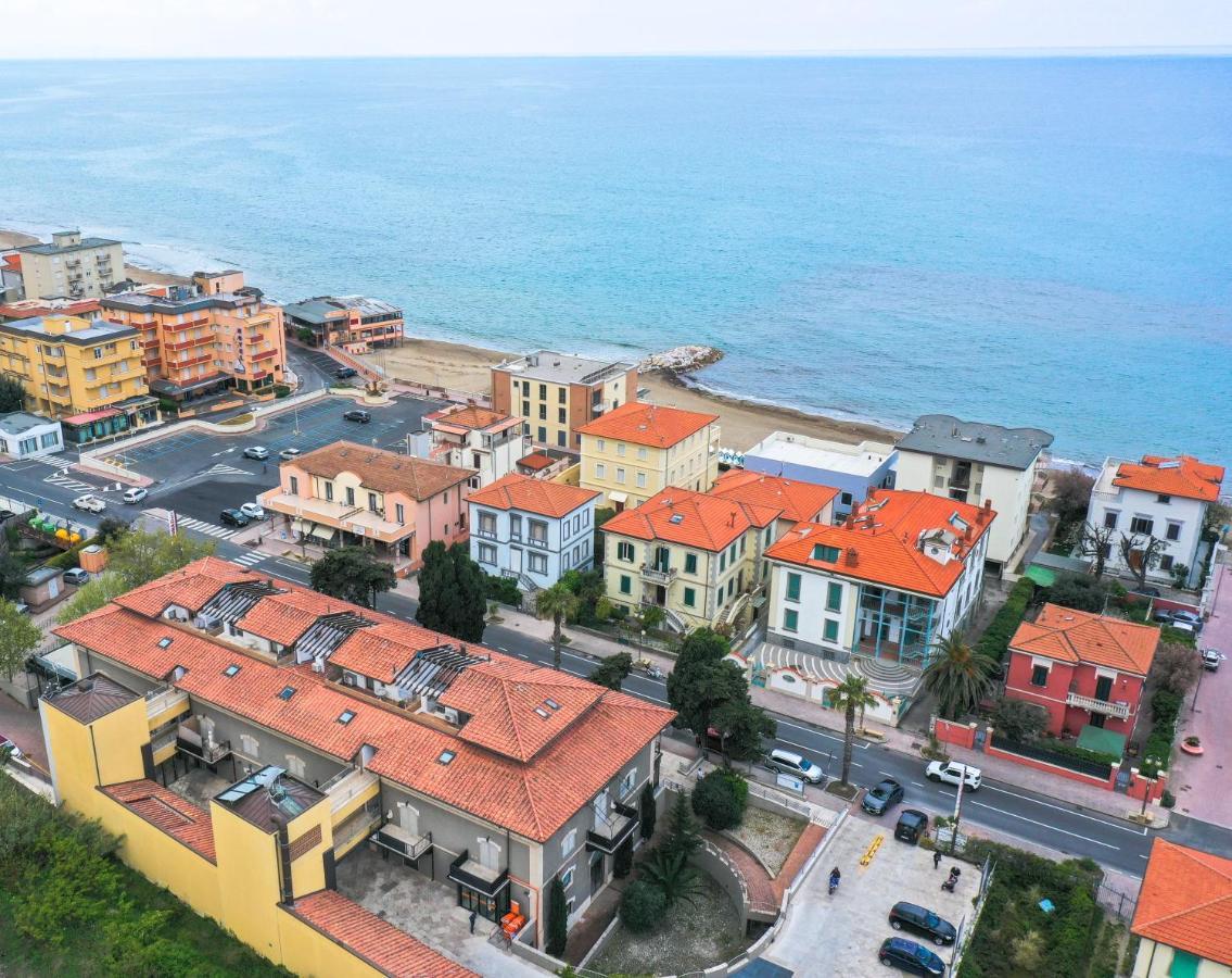 Casa Myconis 68Mq A Due Passi Dal Mare Di San Vincenzo Exterior foto